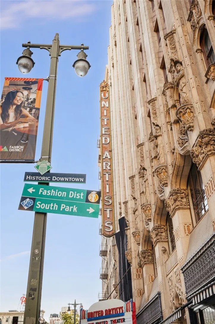 939 S Broadway #1001