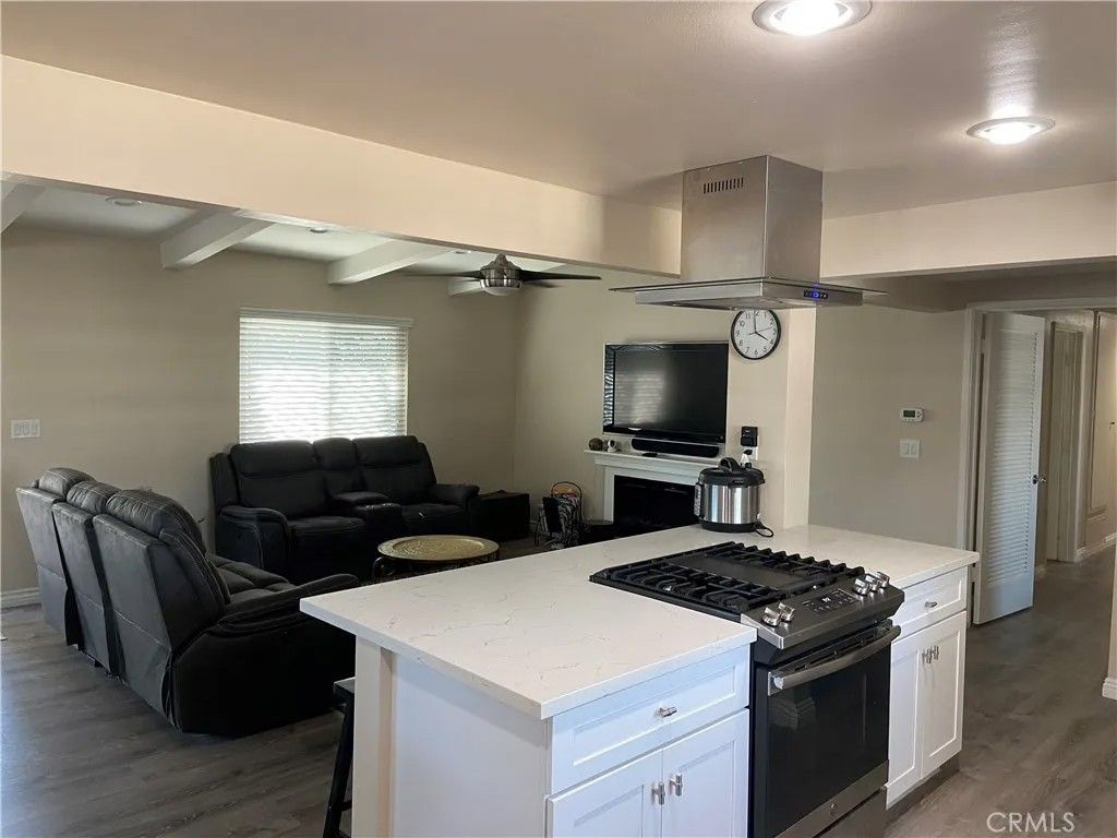 Photo of 1231 N Acacia Avenue, Fullerton, CA 92831 (MLS # OC25265271)