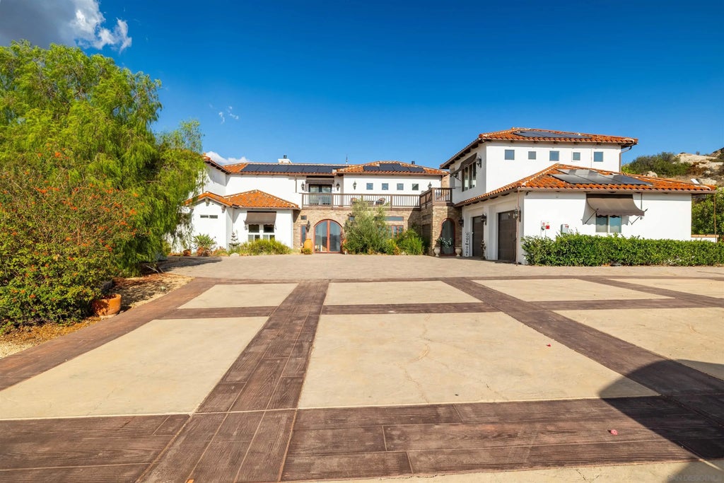 Photo of 23730 Tapatia RD, Homeland, CA 92548 (MLS # 260023726)
