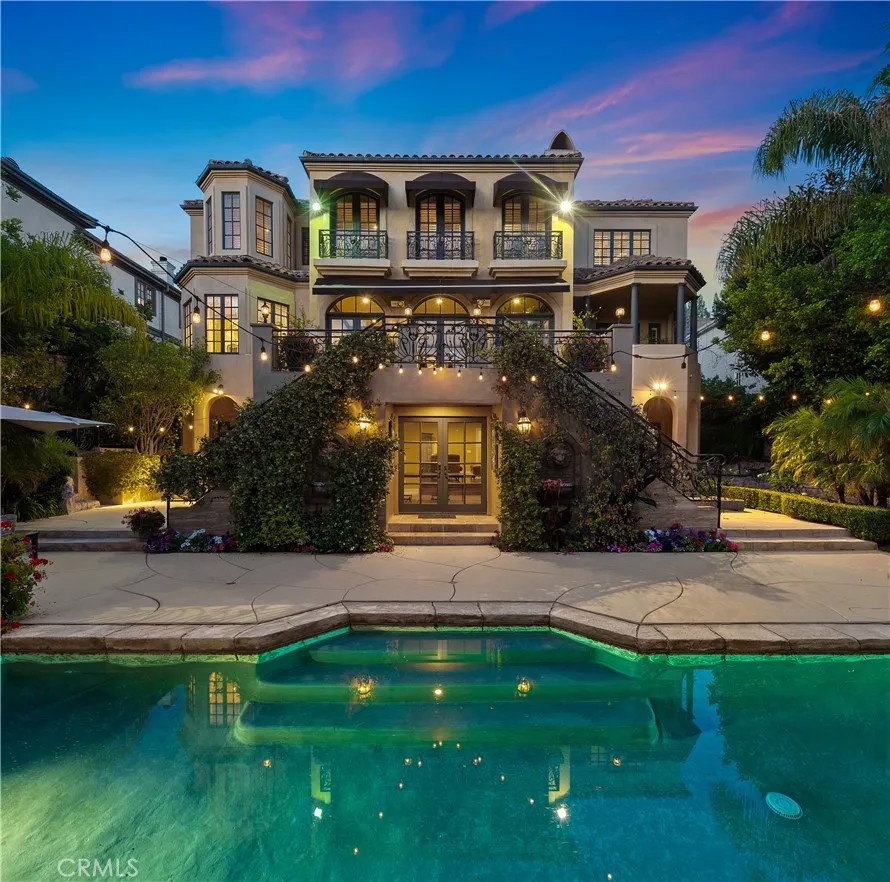 2323 Worthing Lane