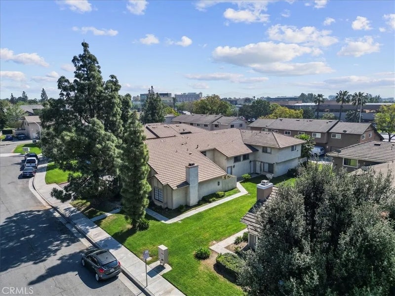 3230 Triumph Lane