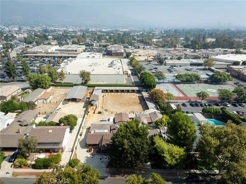 Tiny photo for 700 S Mariposa Street, Burbank, CA 91506 (MLS # BB25235182)