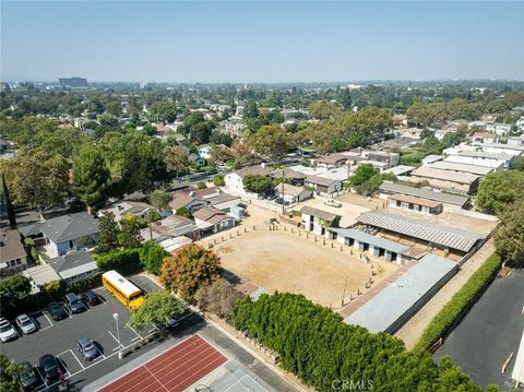 Tiny photo for 700 S Mariposa Street, Burbank, CA 91506 (MLS # BB25235182)