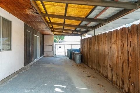 Tiny photo for 700 S Mariposa Street, Burbank, CA 91506 (MLS # BB25235182)