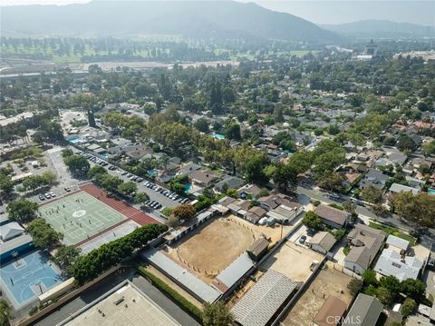 Tiny photo for 700 S Mariposa Street, Burbank, CA 91506 (MLS # BB25235182)