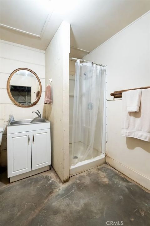 Tiny photo for 700 S Mariposa Street, Burbank, CA 91506 (MLS # BB25235182)