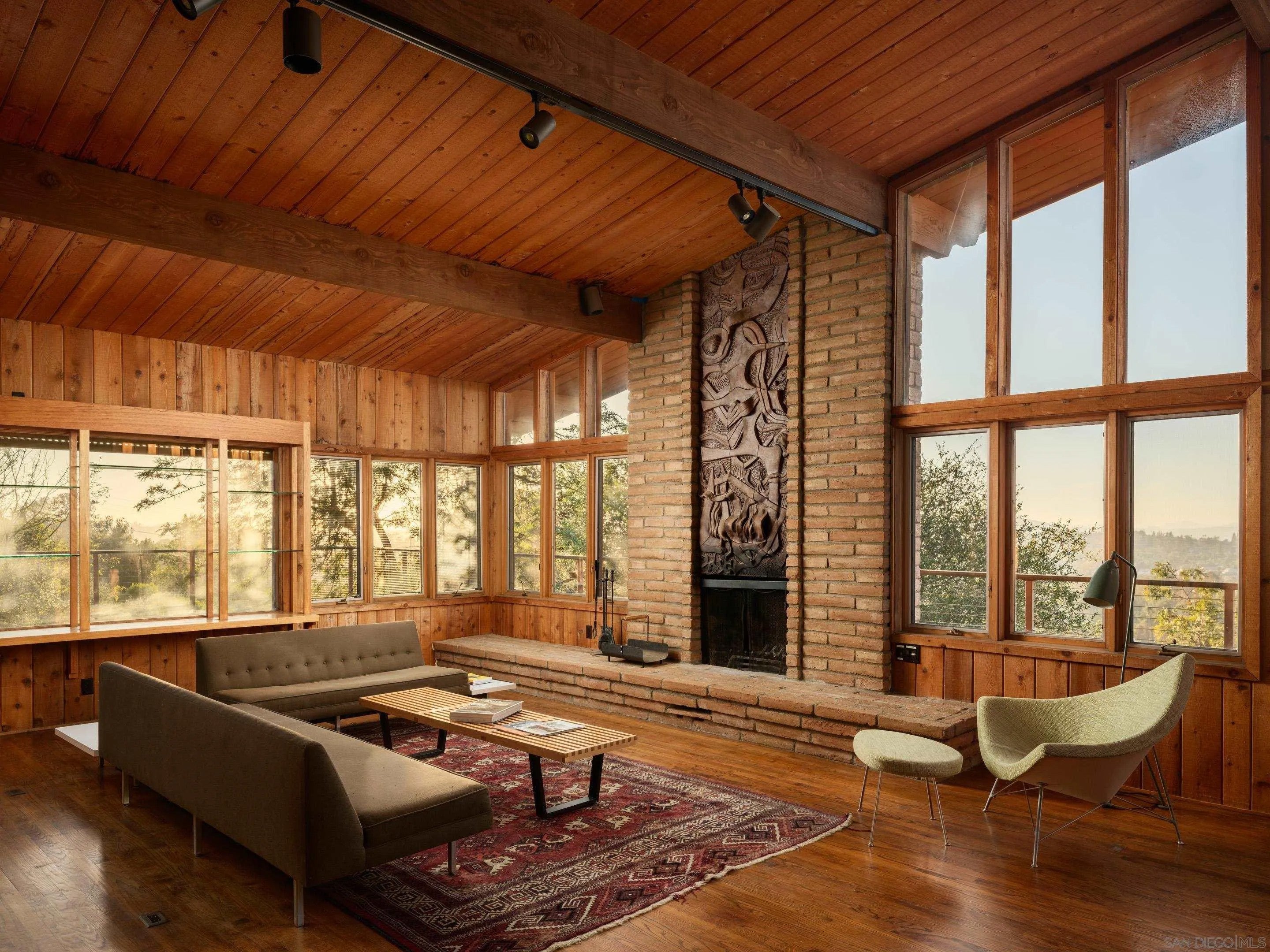 16208 Orchard Bend
