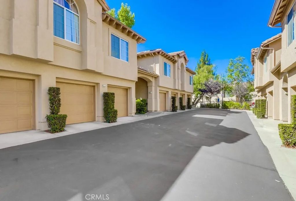Photo of 54 Waxwing Ln, Aliso Viejo, CA 92656 (MLS # OC26078064)