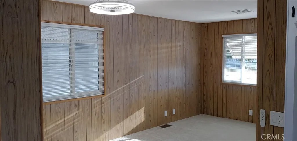 401 W Carson 37