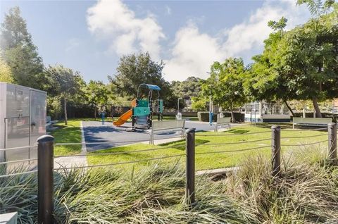 Tiny photo for 1116 E Palmer Avenue #11, Glendale, CA 91205 (MLS # SR25270103)