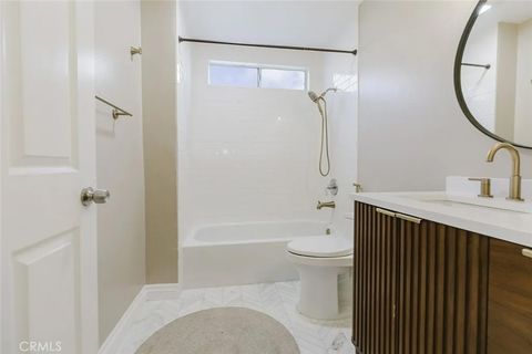 Tiny photo for 1116 E Palmer Avenue #11, Glendale, CA 91205 (MLS # SR25270103)