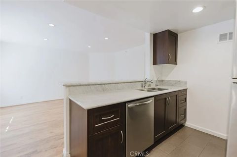 Tiny photo for 1116 E Palmer Avenue #11, Glendale, CA 91205 (MLS # SR25270103)