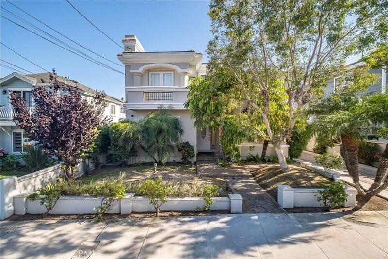 1802 Clark