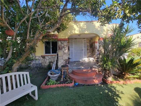 Tiny photo for 429 E 92nd St, Los Angeles, CA 90003 (MLS # DW25245866)