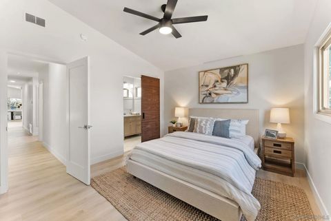 Tiny photo for 4472 Mount Lindsey Ave, San Diego, CA 92117 (MLS # 250042442)
