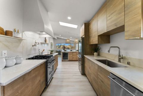 Tiny photo for 4472 Mount Lindsey Ave, San Diego, CA 92117 (MLS # 250042442)