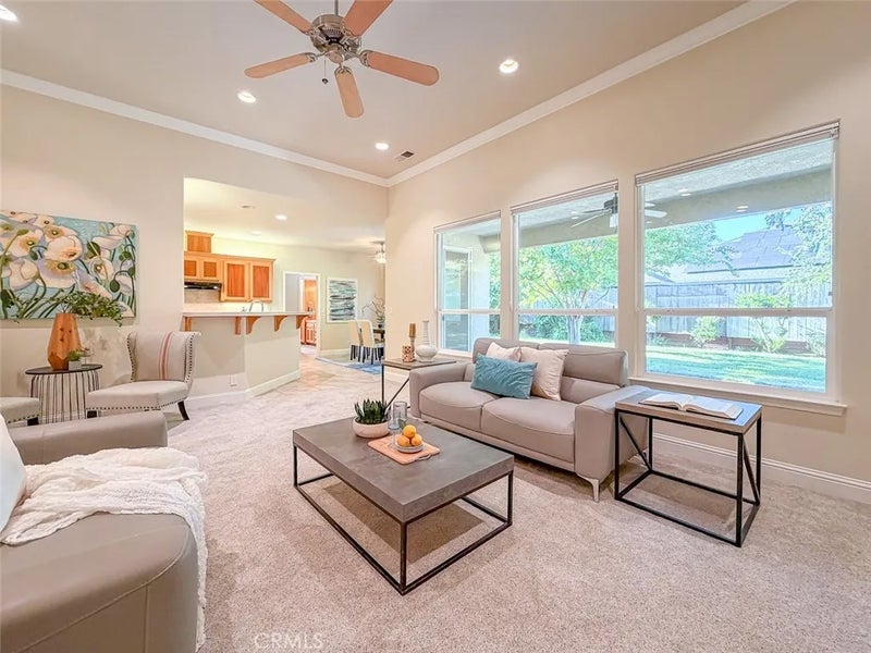 125 Sterling Oaks