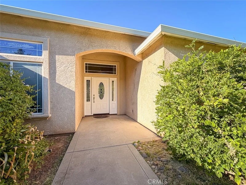 125 Sterling Oaks