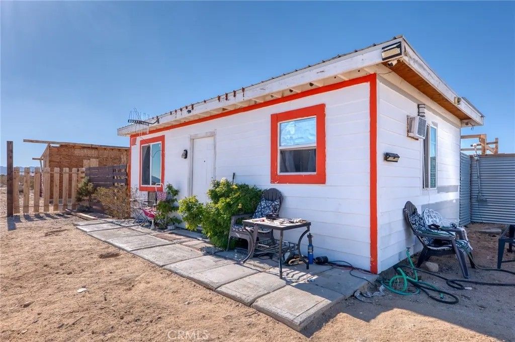 Photo of 800 Brant Cross Road, 29 Palms, CA 92277 (MLS # JT25271224)