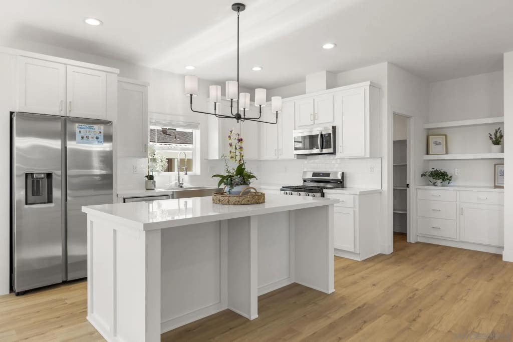 Photo of 103 Havenview Ln, Oceanside, CA 92056 (MLS # 260010392)