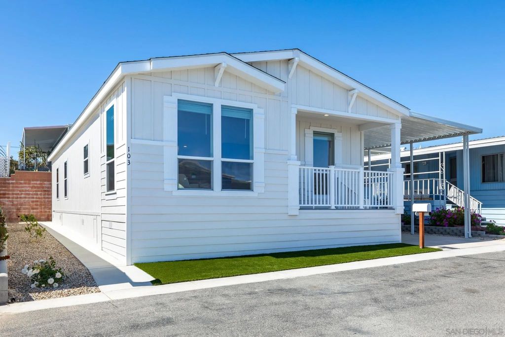 Photo of 103 Havenview Ln, Oceanside, CA 92056 (MLS # 260010392)