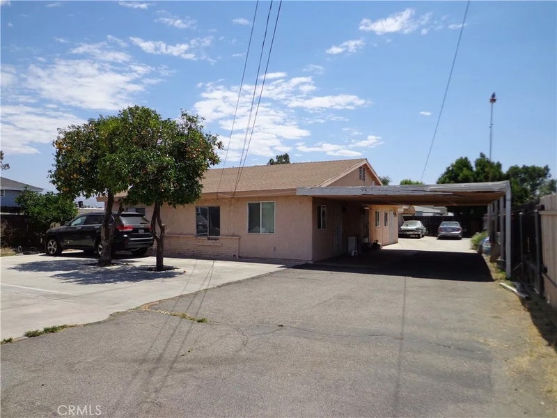 4562 Phelan