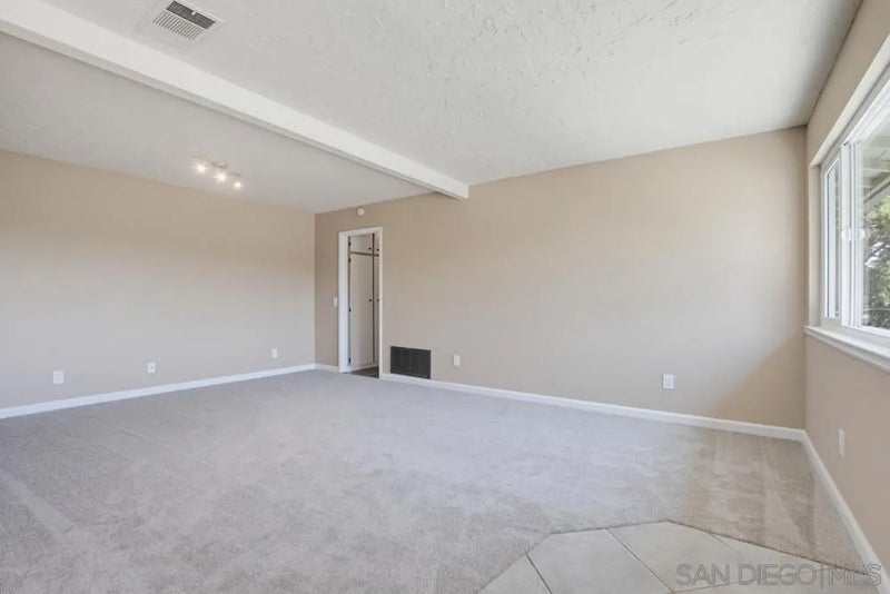 1626 Rue De Valle