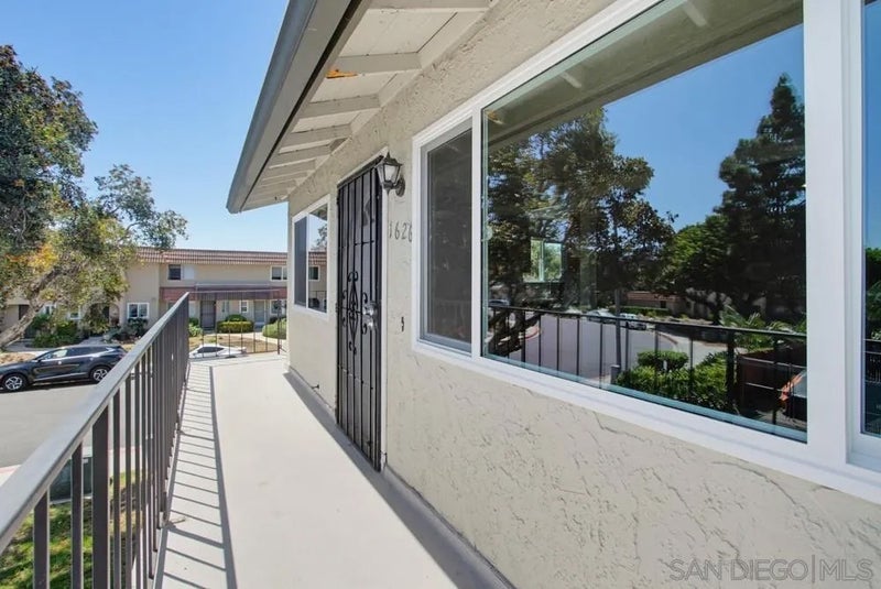 1626 Rue De Valle