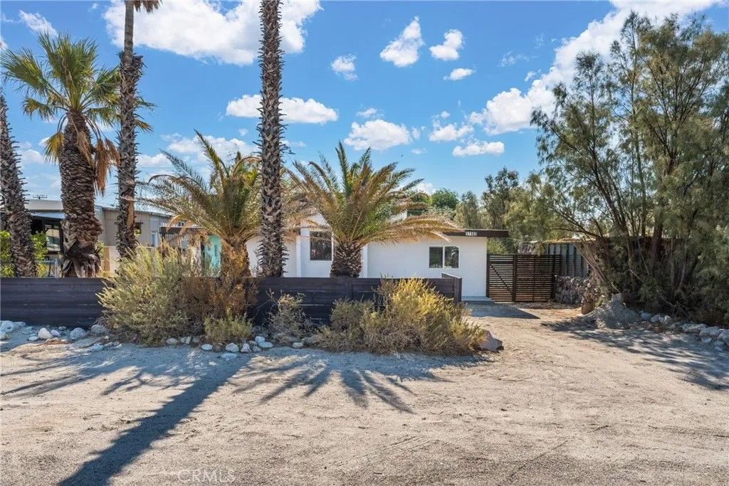 Photo of 17102 Sanborn St, North Palm Springs, CA 92258 (MLS # CV25282049)