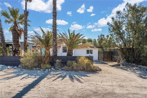 Photo of 17102 Sanborn St, North Palm Springs, CA 92258 (MLS # CV25282049)