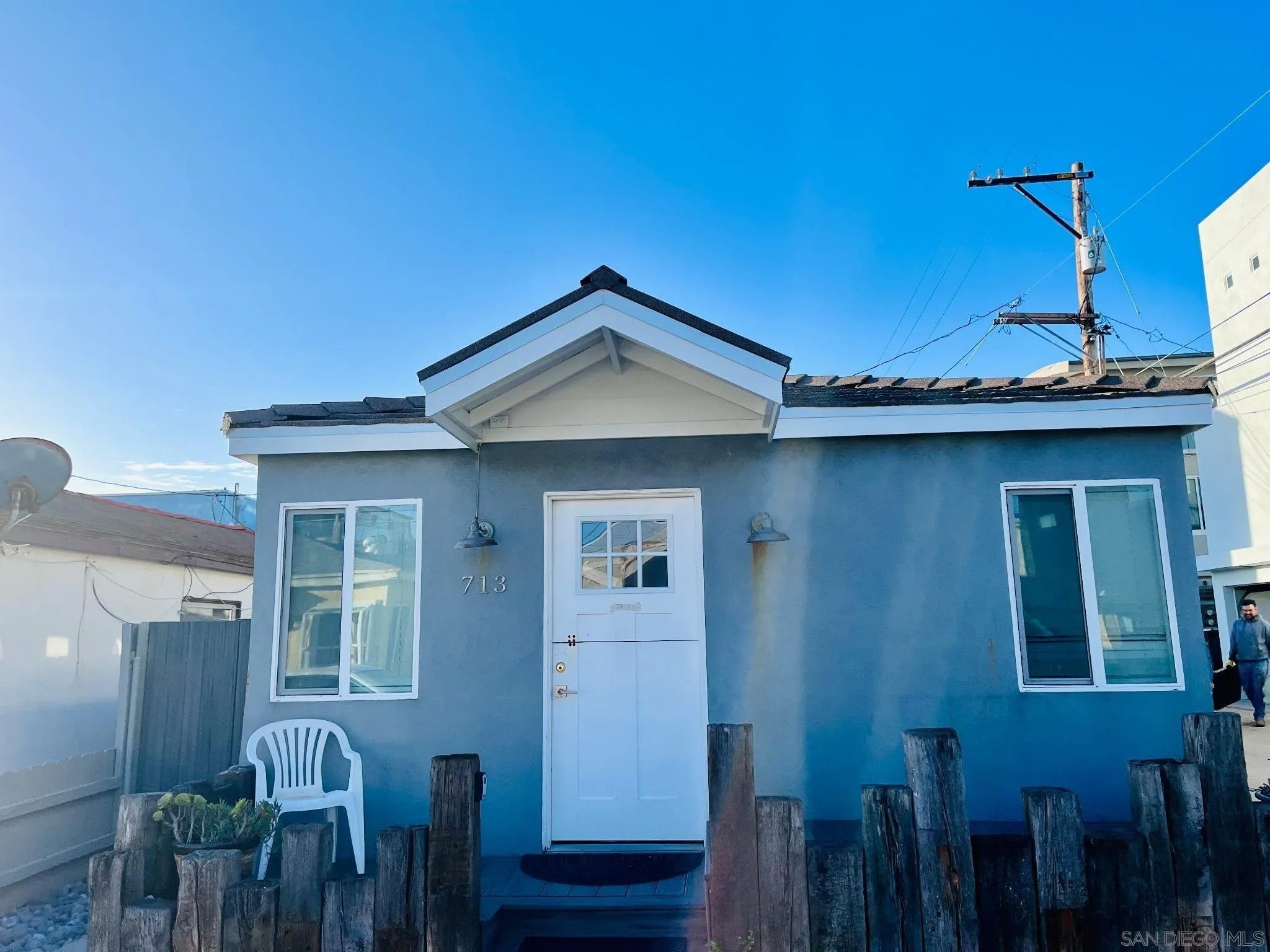 713 San Jose Pl