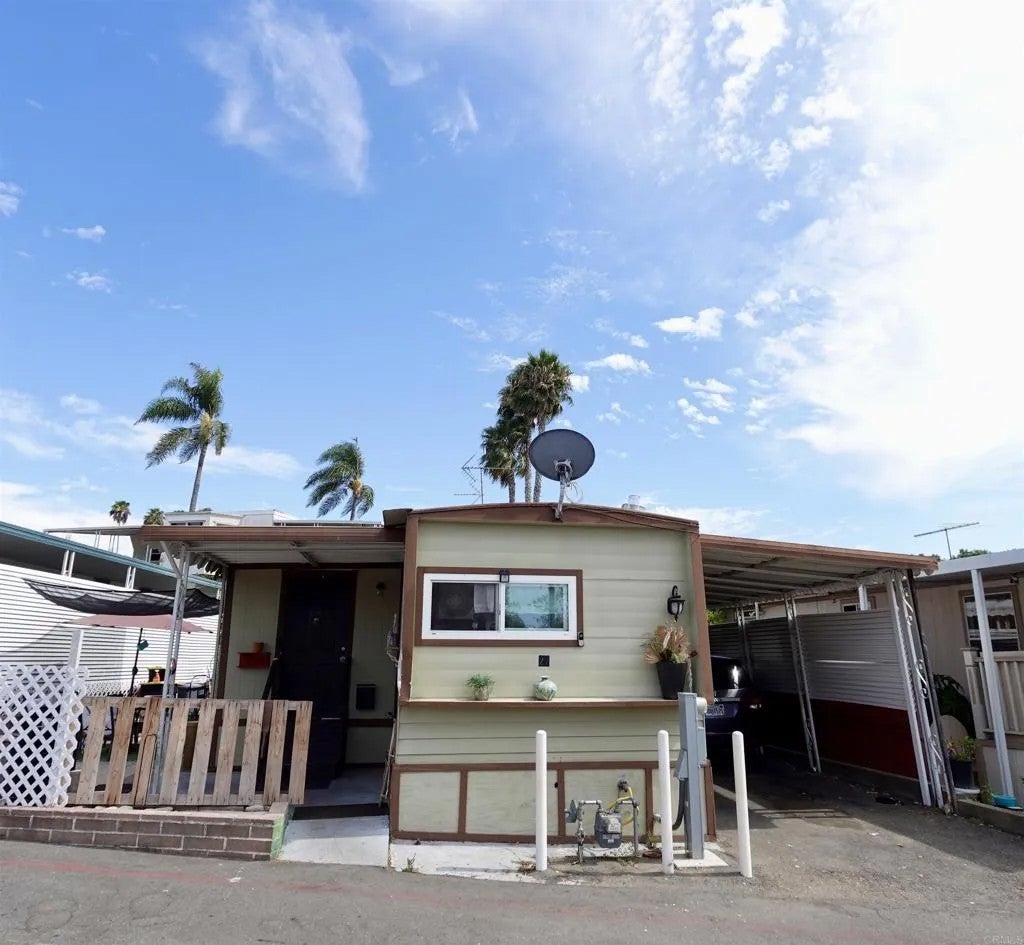 Photo of 200 Olive AVE #27, Vista, CA 92083 (MLS # NDP2607644)