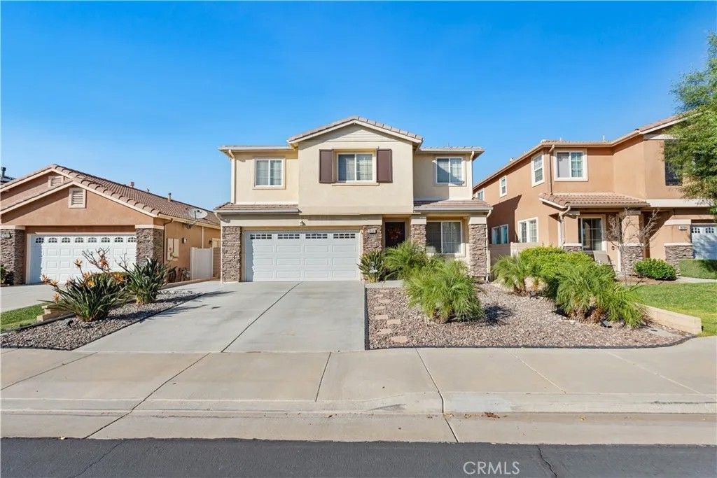 Photo of 26692 Rim Creek Path, Menifee, CA 92584 (MLS # CV26027737)