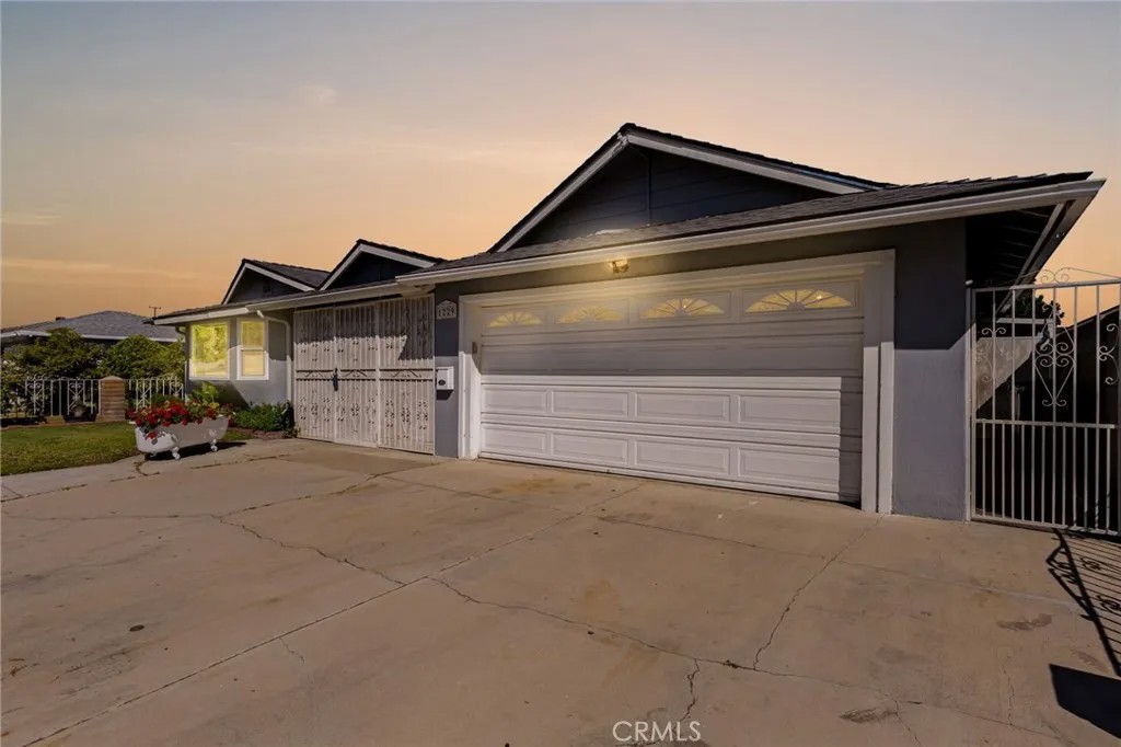 1229 S Arapaho Drive