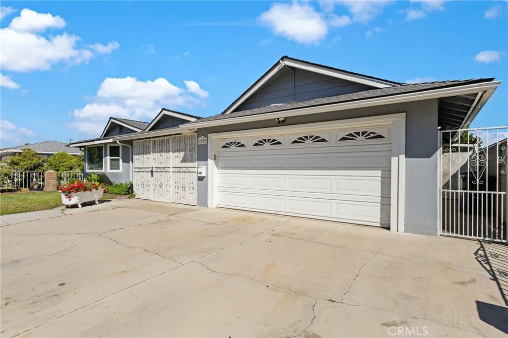 1229 S Arapaho Drive