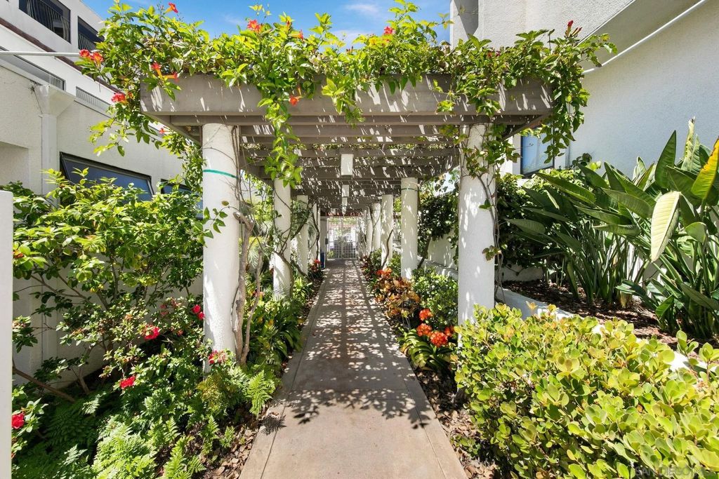 Photo of 701 Kettner Blvd #21, San Diego, CA 92101 (MLS # 260007945)