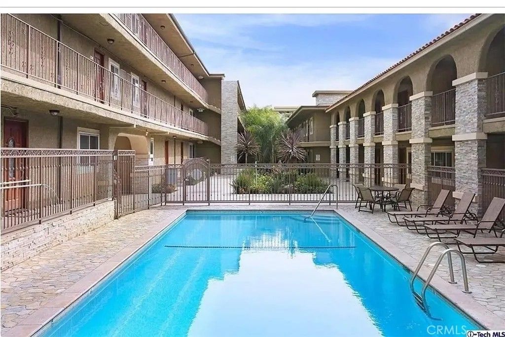 Photo of 3220 Altura Avenue #331, La Crescenta, CA 91214 (MLS # SR26069312)