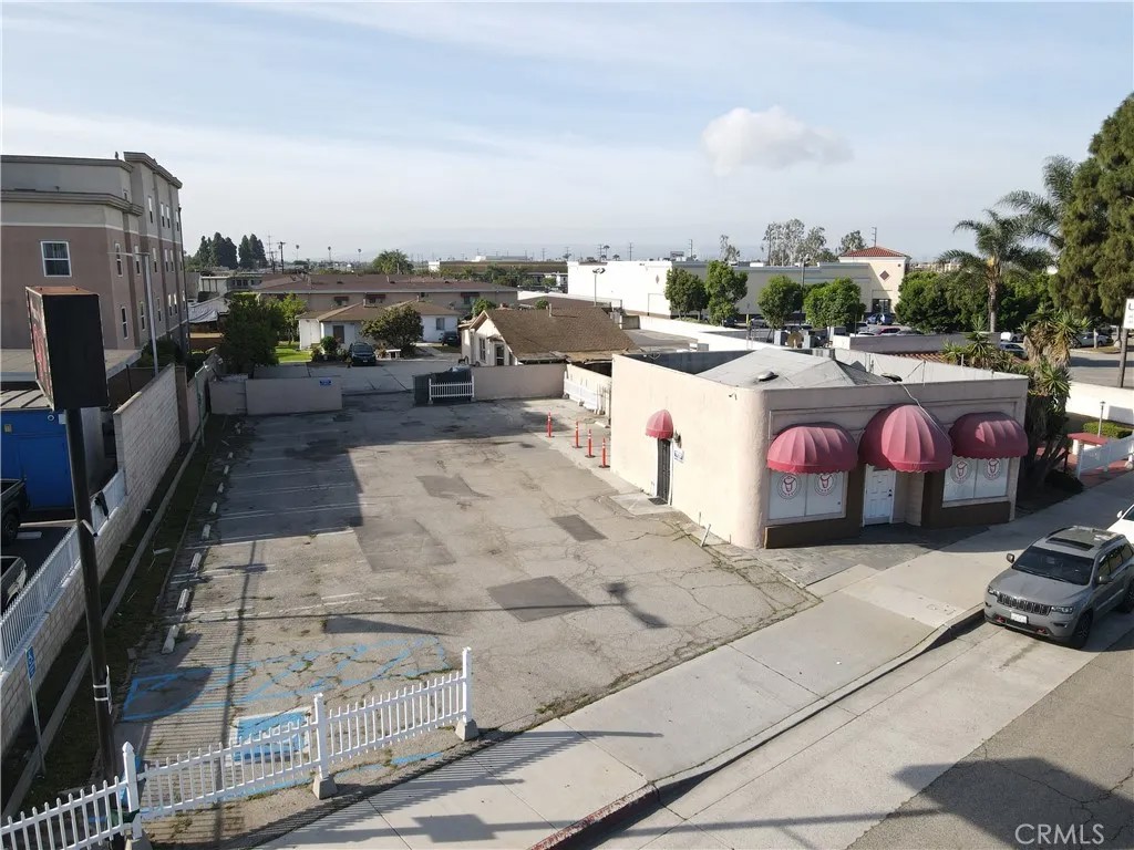 1716 W Redondo Beach