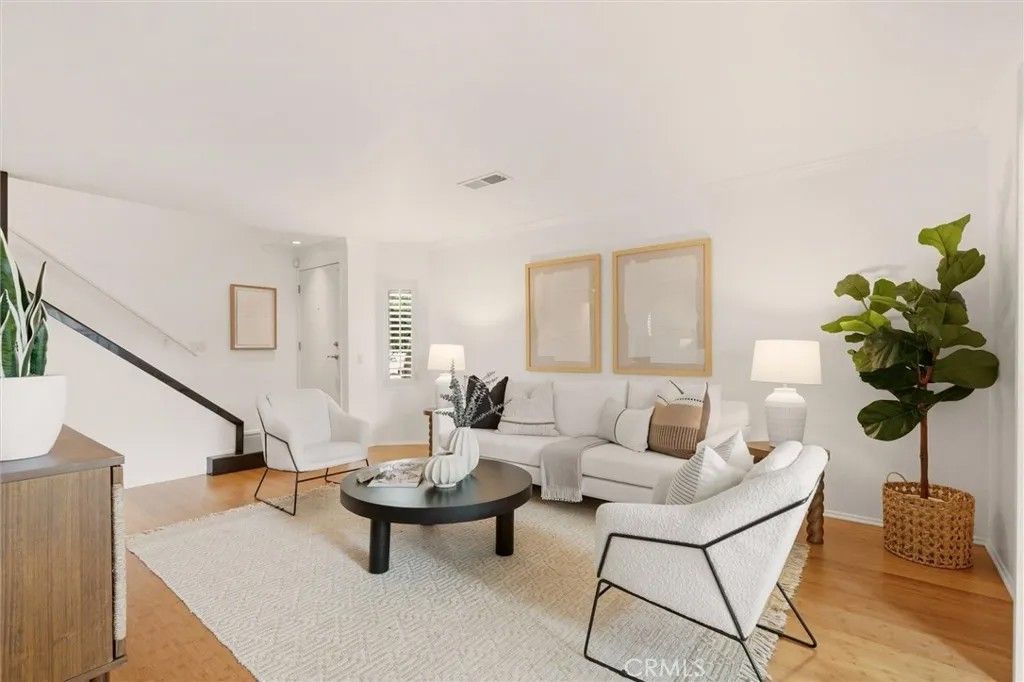 Photo of 220 Lemon Grove, Irvine, CA 92618 (MLS # NP26085656)