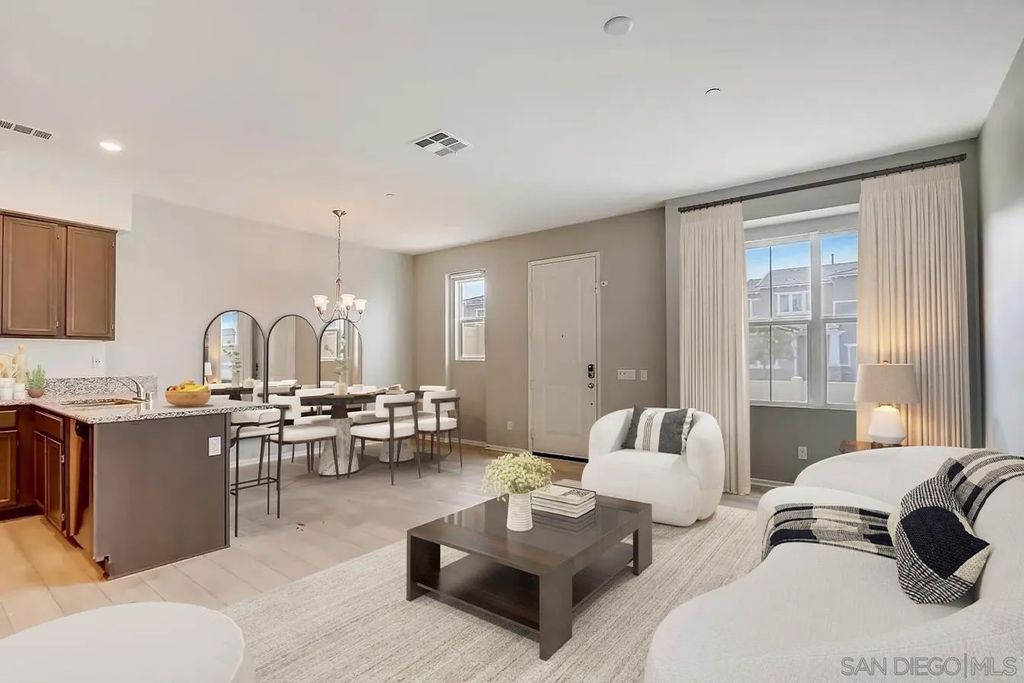 Photo of 1215 Idanan Rd #4, Chula Vista, CA 91913 (MLS # 250043673)