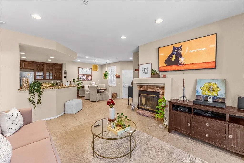 17859 Graystone 101