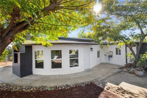 Tiny photo for 33467 Washington Dr, Yucaipa, CA 92399 (MLS # PW25247796)
