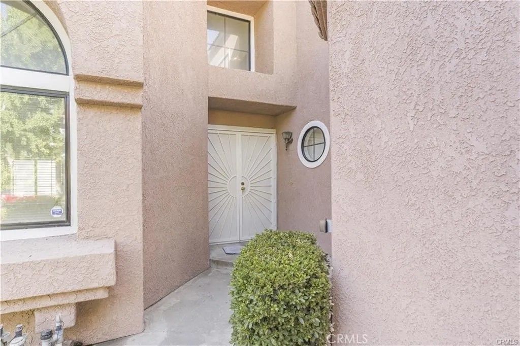 Photo of 1141 Via Antibes, Redlands, CA 92374 (MLS # IG25280080)