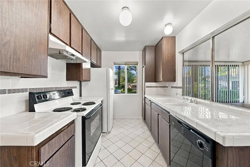 26335 Oak Highland A