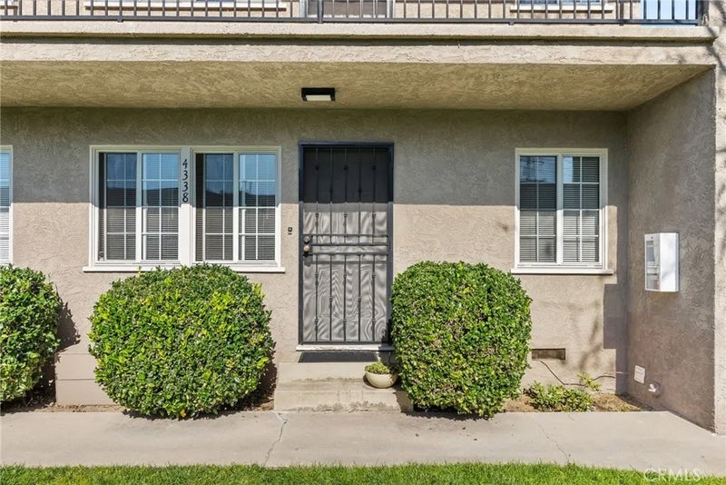 4336 N Lakewood