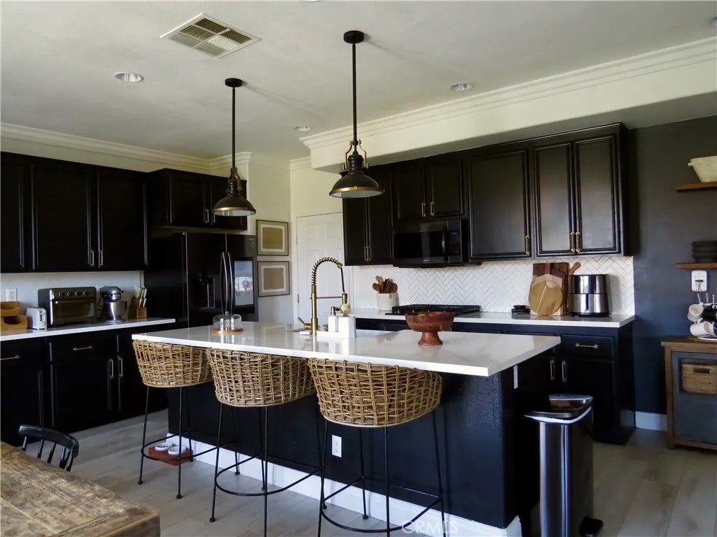 13140 Monrovia