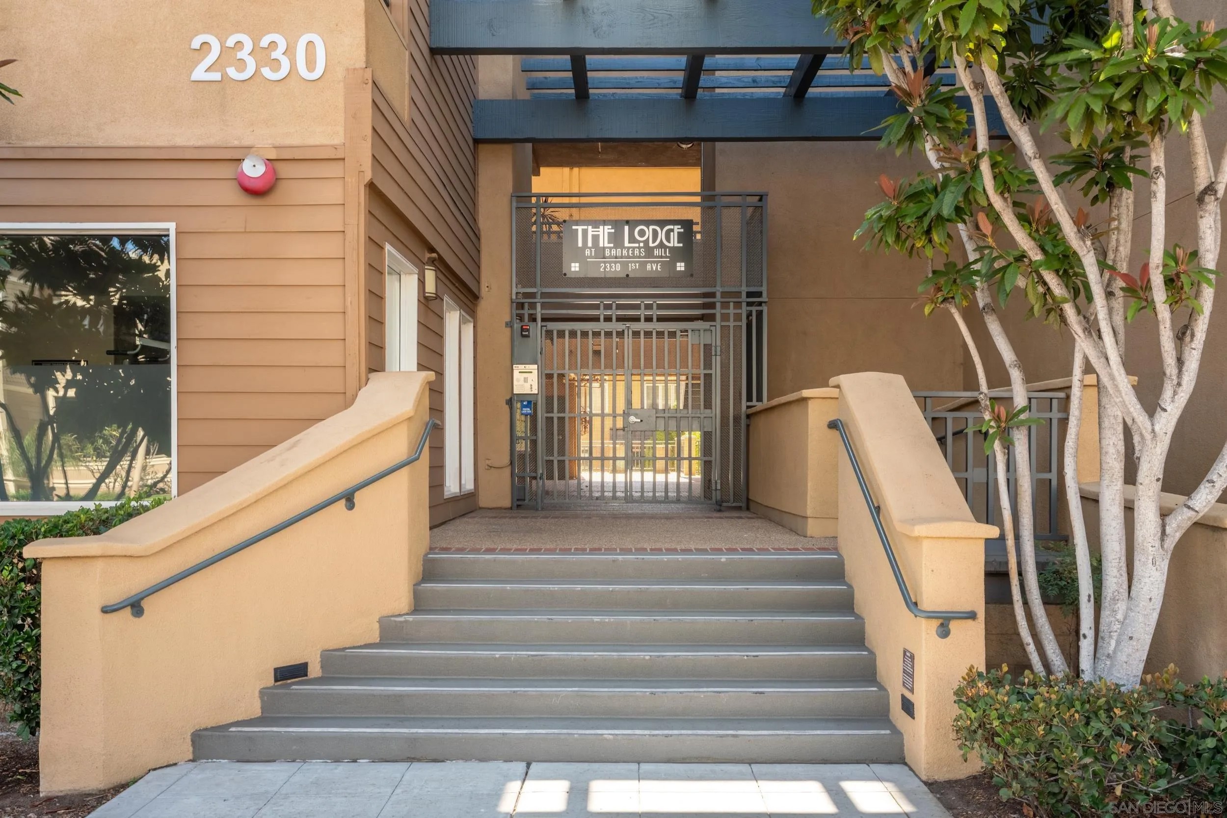 2330 1st Ave 115
