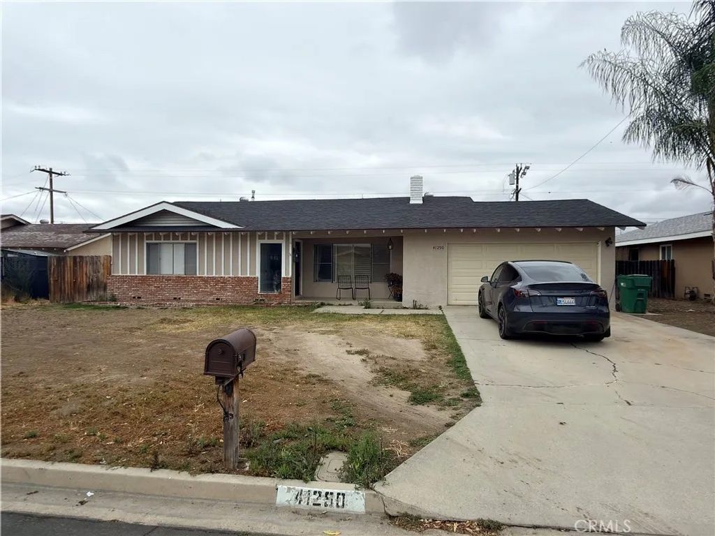 Photo of 41290 Dixon DR, Hemet, CA 92544 (MLS # HD26097046)