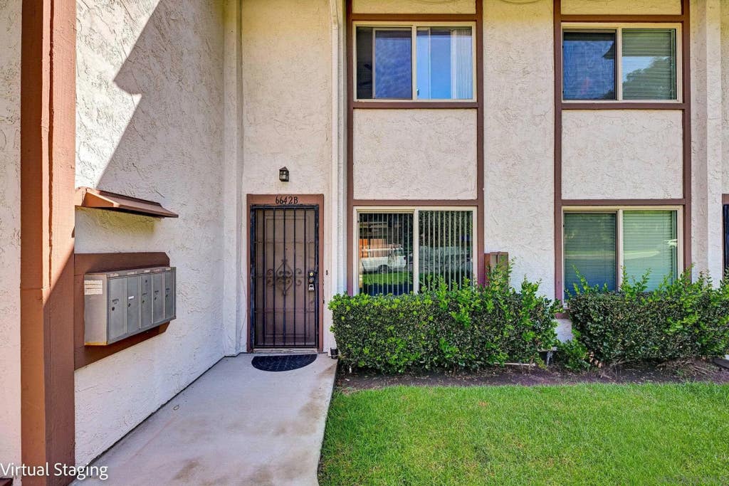 Photo of 6642 Bell Bluff Ave #B, San Diego, CA 92119 (MLS # 260014463)