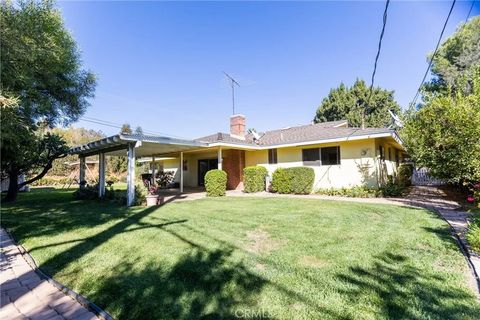 Tiny photo for 12952 Club Dr, Redlands, CA 92373 (MLS # IG25246333)